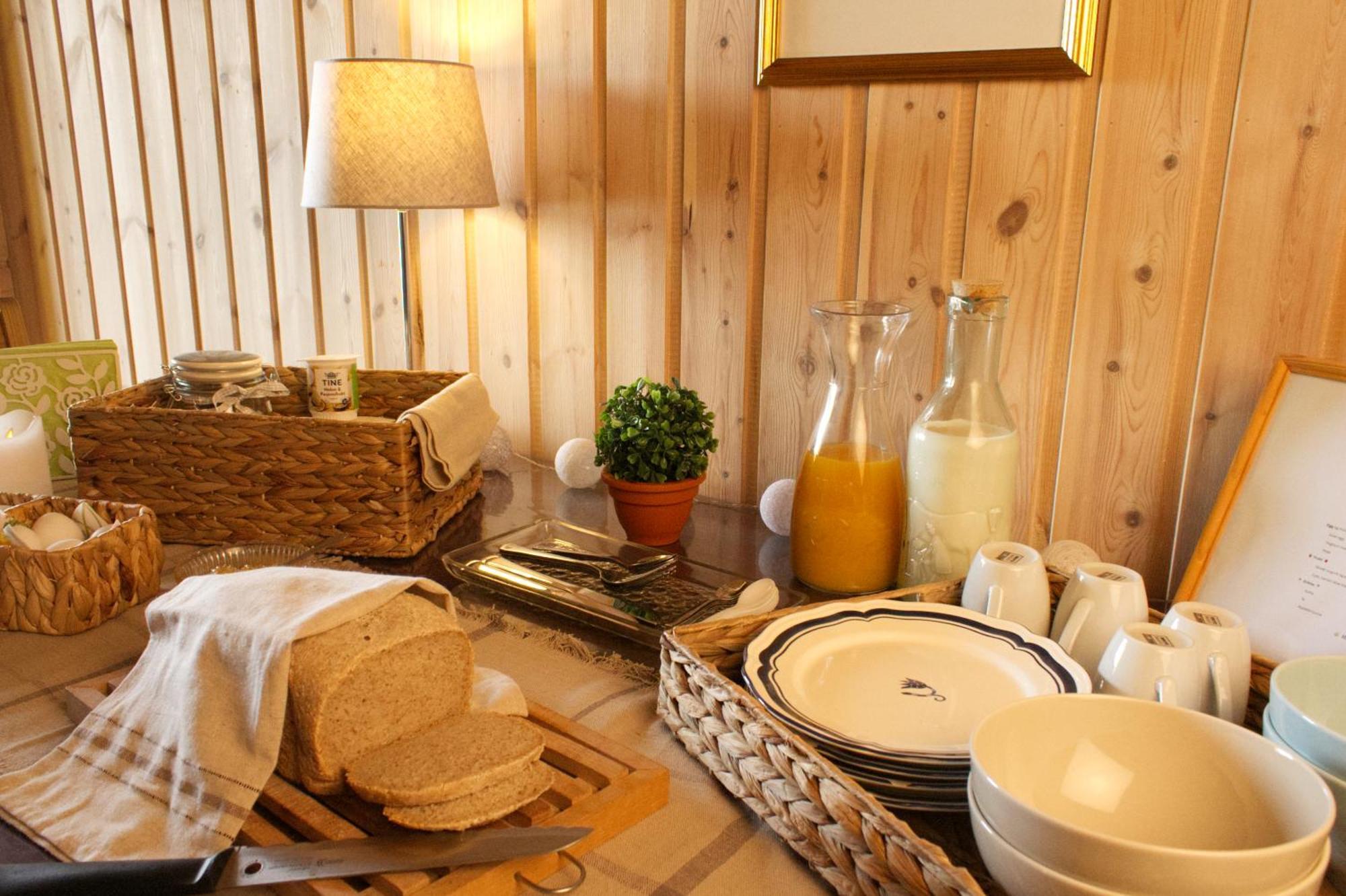 Bed And Breakfast Nordic Horn Brostadbotn ภายนอก รูปภาพ